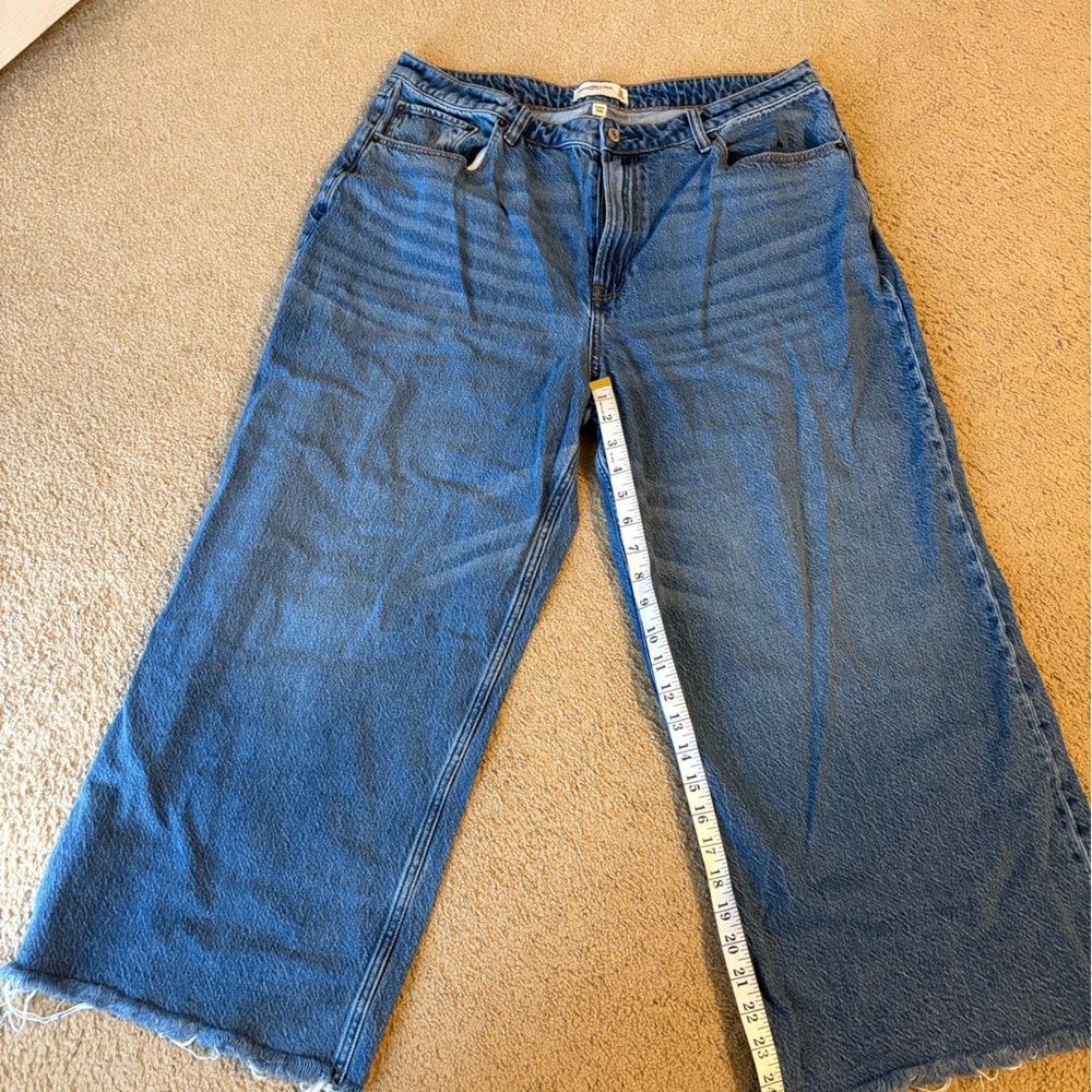 Abercrombie & Fitch Curve Love High Rise Wide Leg Jeans Size 16 (33) Raw Hem - Picture 5 of 8